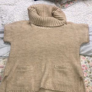 Vineyard Vines Size S Beige Cowlneck Sweater